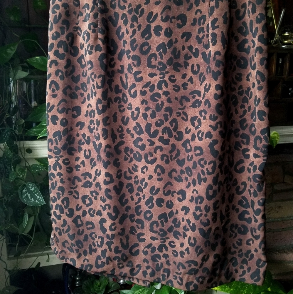 Animal print pencil skirt